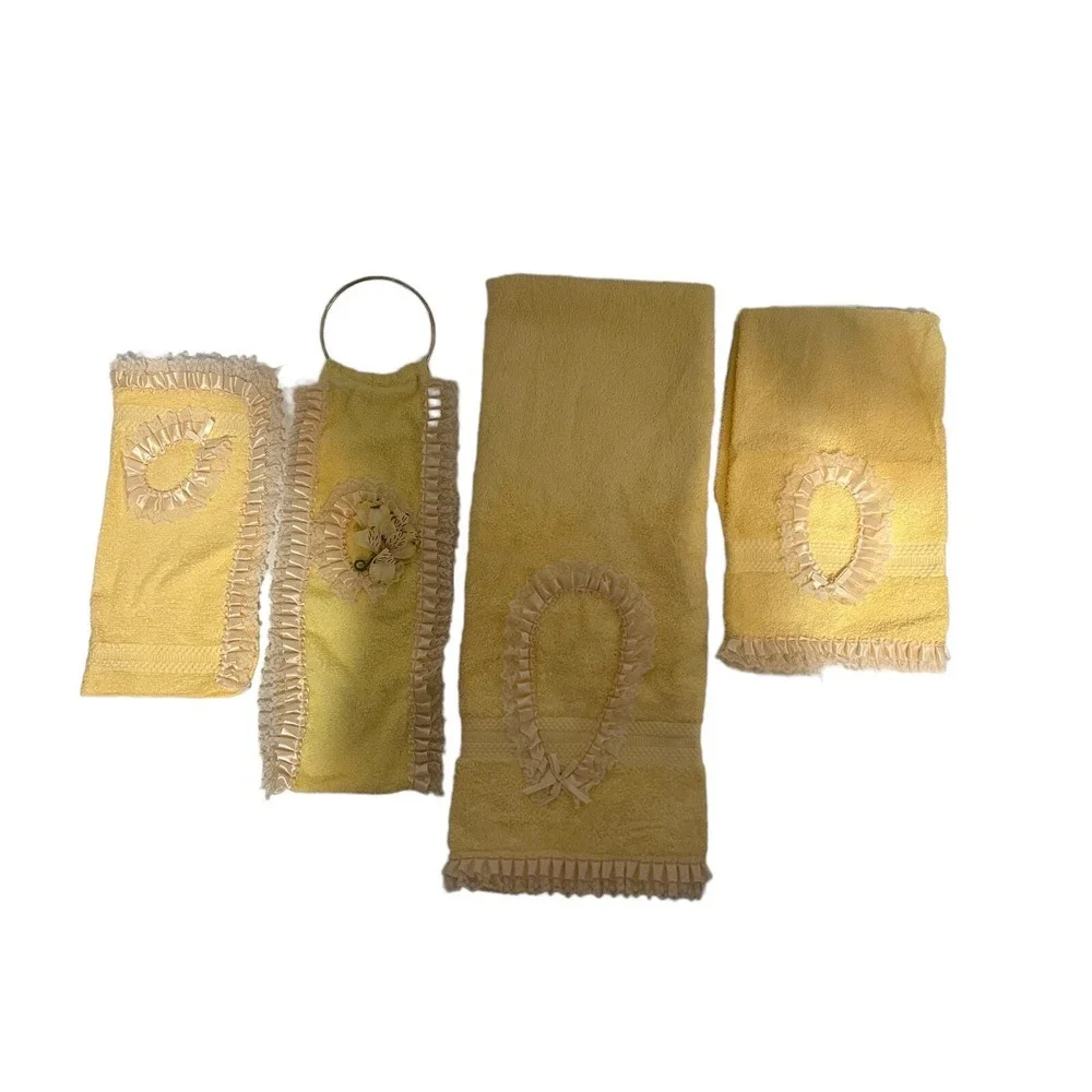 Vintage Cannon Bath Towel Set Decorative 4 Piece Lace Yellow Cottagecore